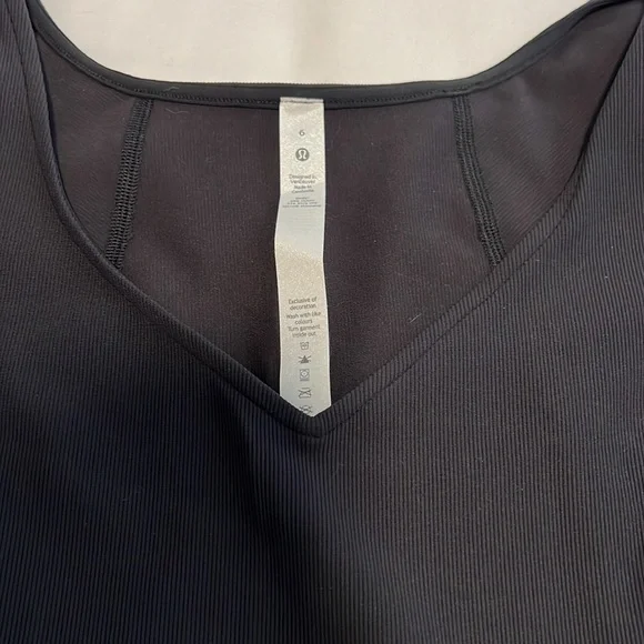 NWT Lululemon Ribbed Contoured V-Neck Yoga Short Sleeve Shirt - Picture 3 of 4